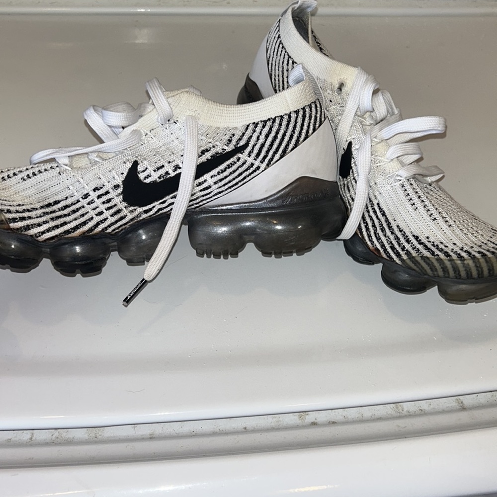 Nike vapor max women’s 8.5